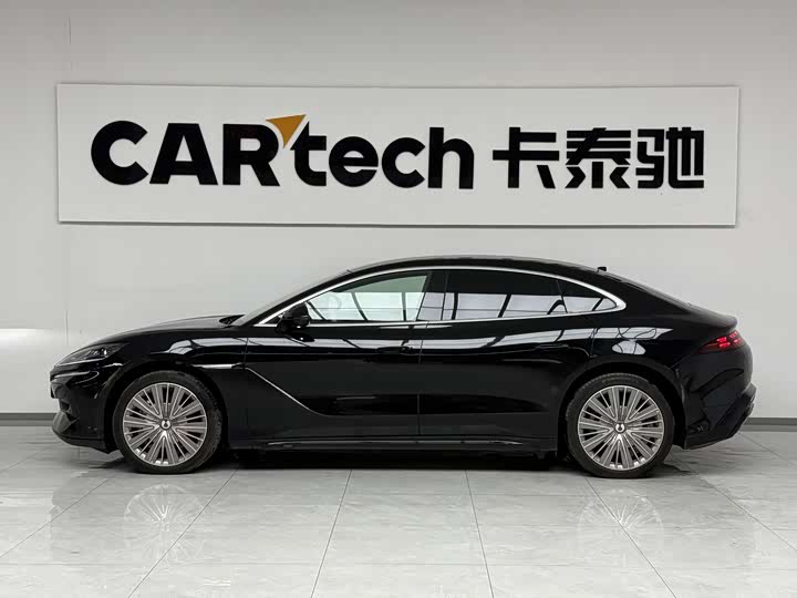 Фото 3 - Denza Z9