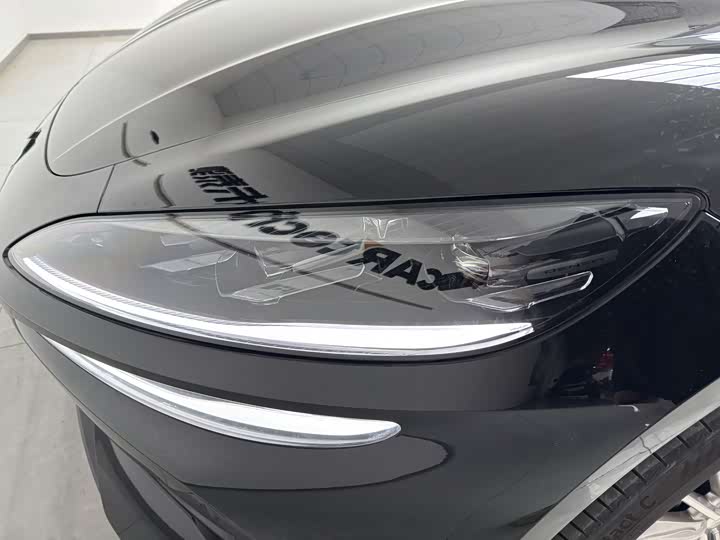 Фото 5 - Denza Z9