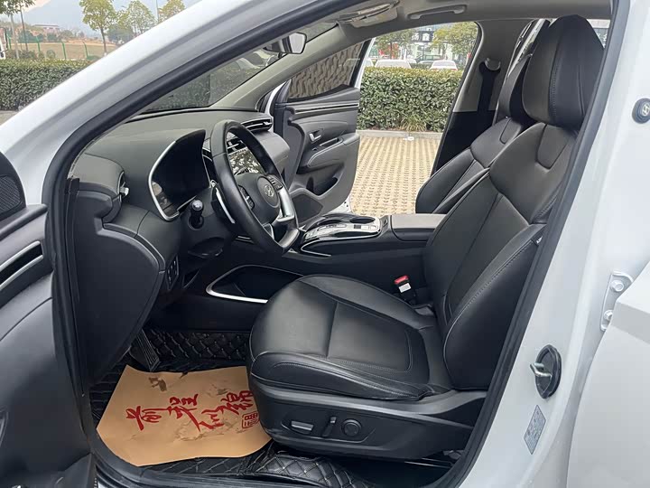 Фото 7 - Hyundai Tucson L