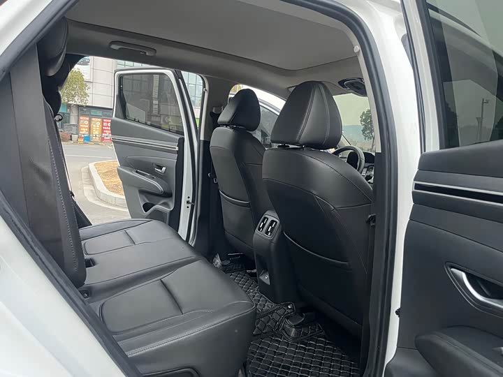 Фото 9 - Hyundai Tucson L