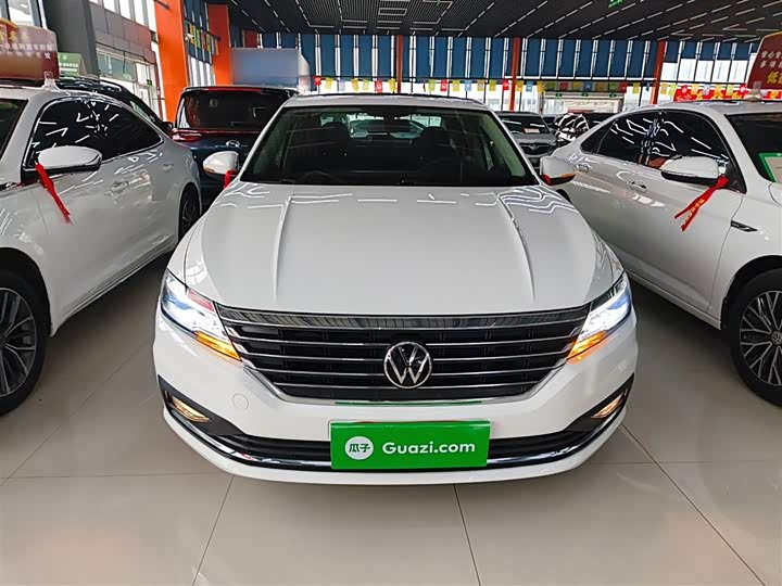 Фото 3 - Volkswagen Lavida