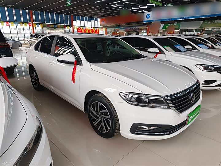 Фото 4 - Volkswagen Lavida