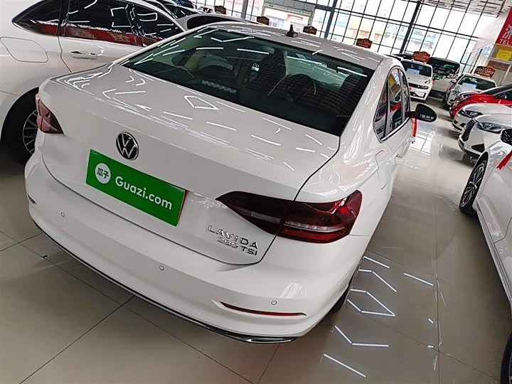 Фото 7 - Volkswagen Lavida