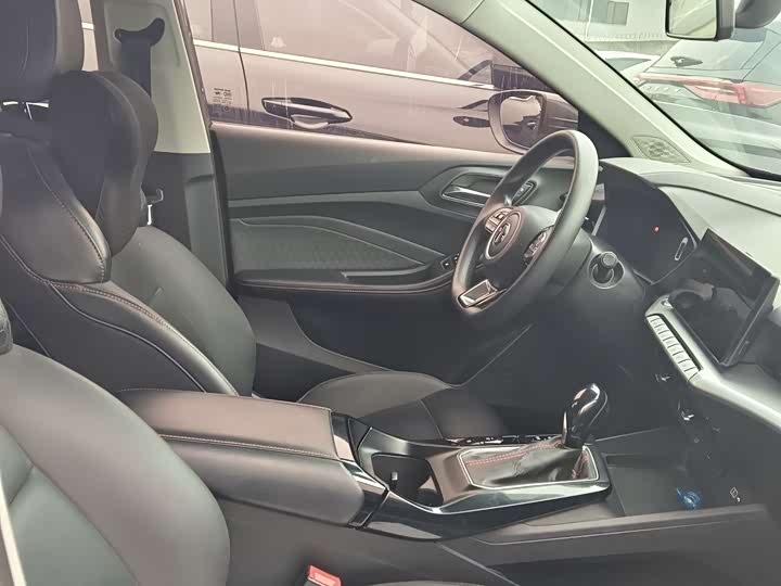 Фото 9 - MG Motor 5