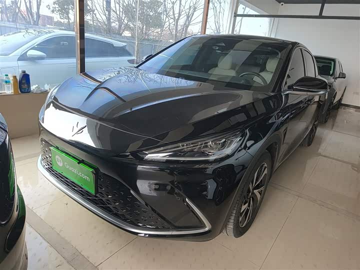 Фото 1 - BAIC Arcfox Alpha S