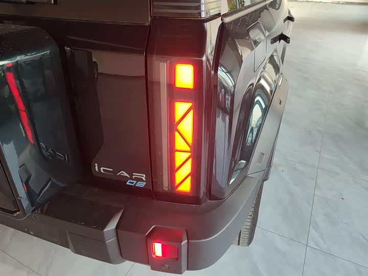 Фото 8 - Chery iCar 03