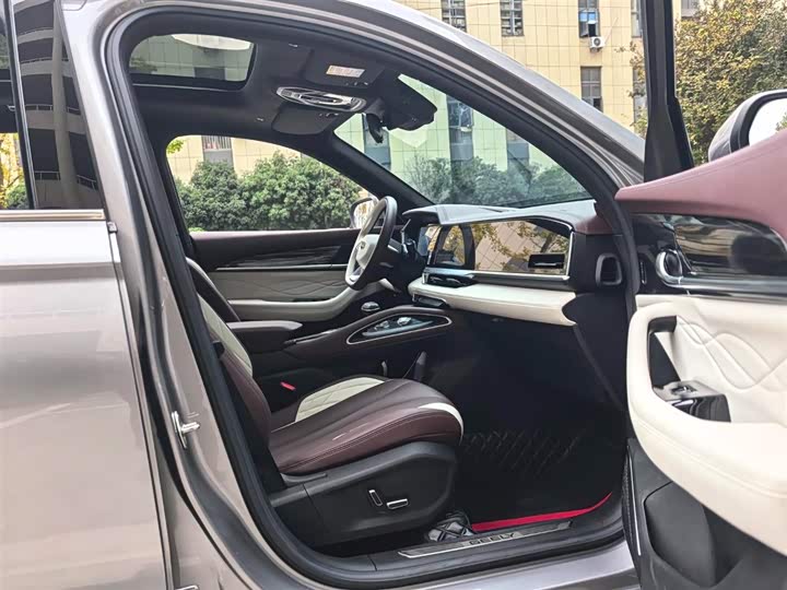 Фото 7 - Geely Monjaro