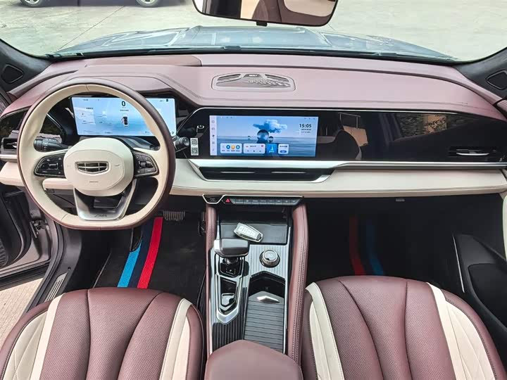 Фото 9 - Geely Monjaro