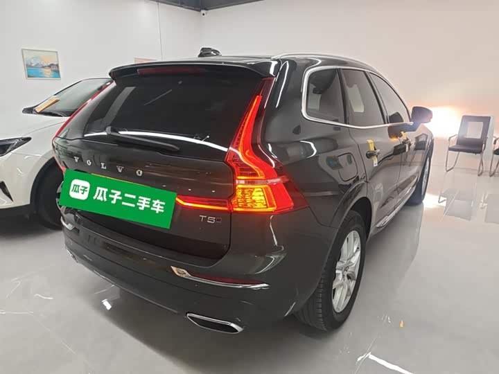 Фото 7 - Volvo XC60