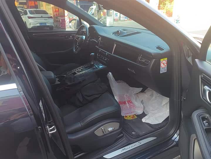 Фото 8 - Porsche Macan