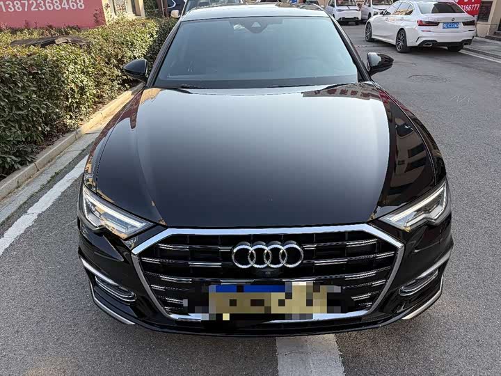 Фото 2 - Audi A6L