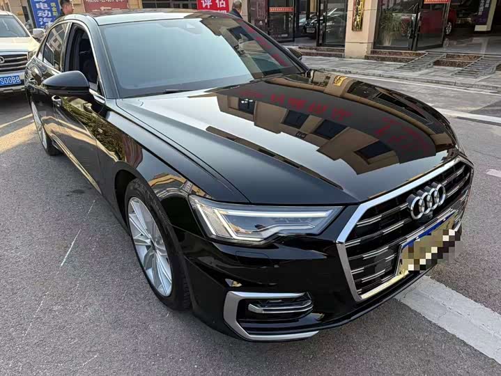 Фото 3 - Audi A6L