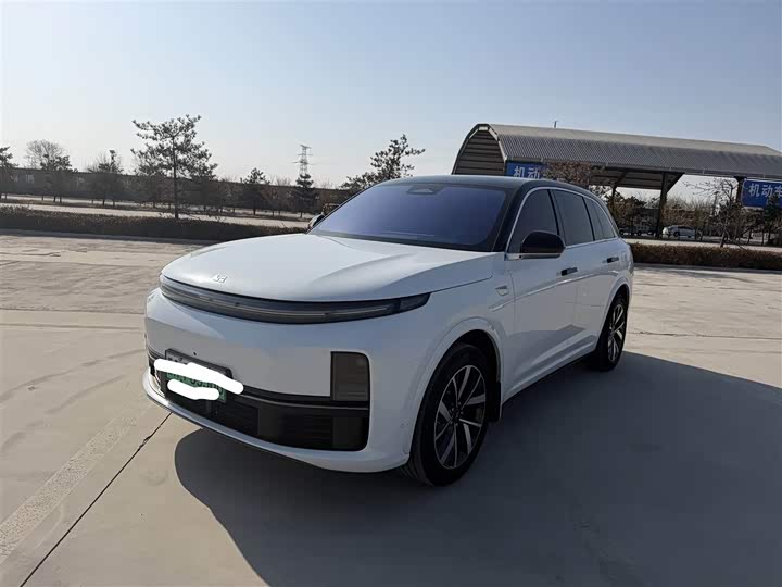 Фото 1 - LiXiang L7