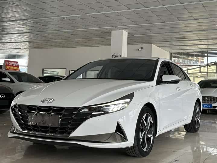 Фото 1 - Hyundai Elantra N line