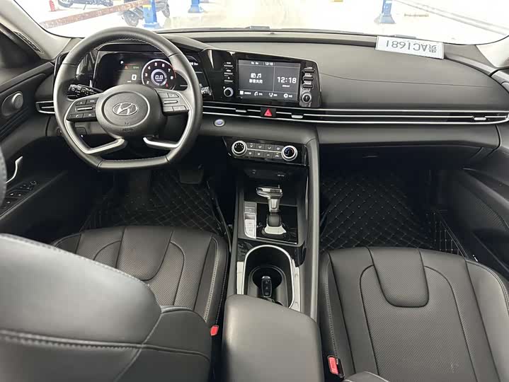 Фото 5 - Hyundai Elantra N line