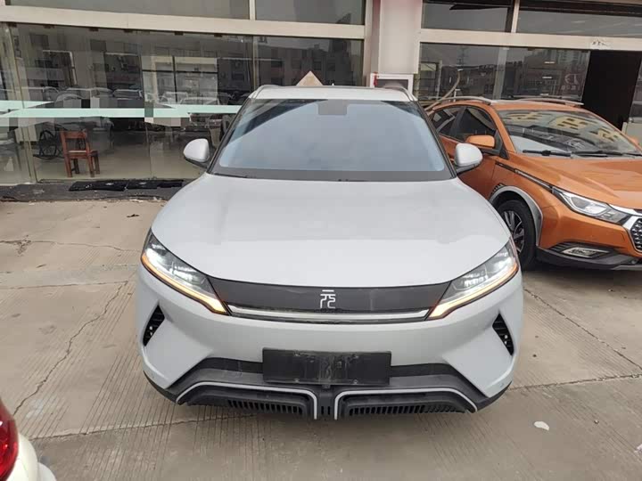 Фото 3 - BYD Yuan Up