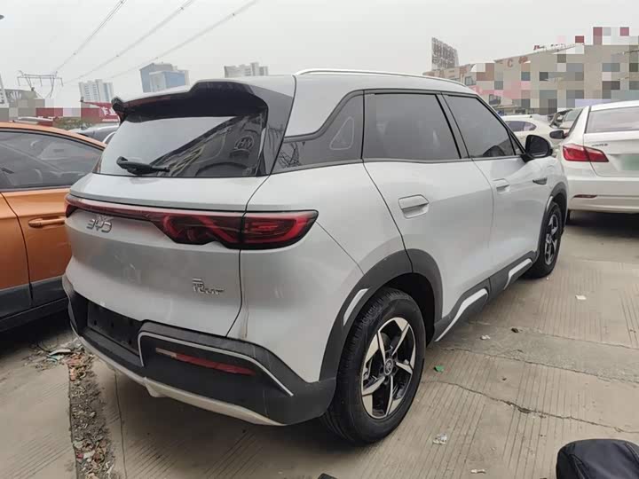 Фото 7 - BYD Yuan Up