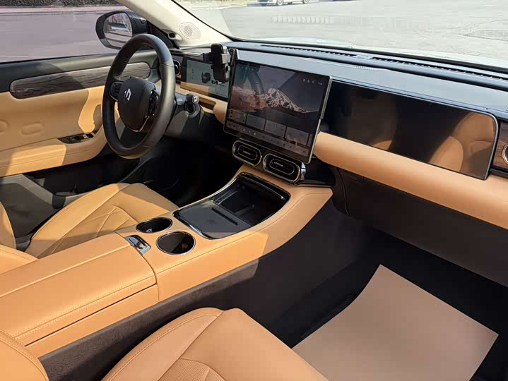 Фото 5 - Leapmotor C11