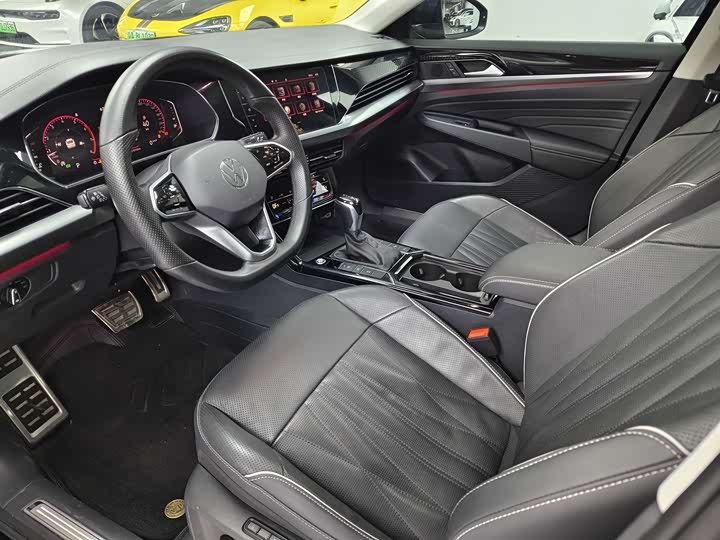 Фото 4 - Volkswagen Passat