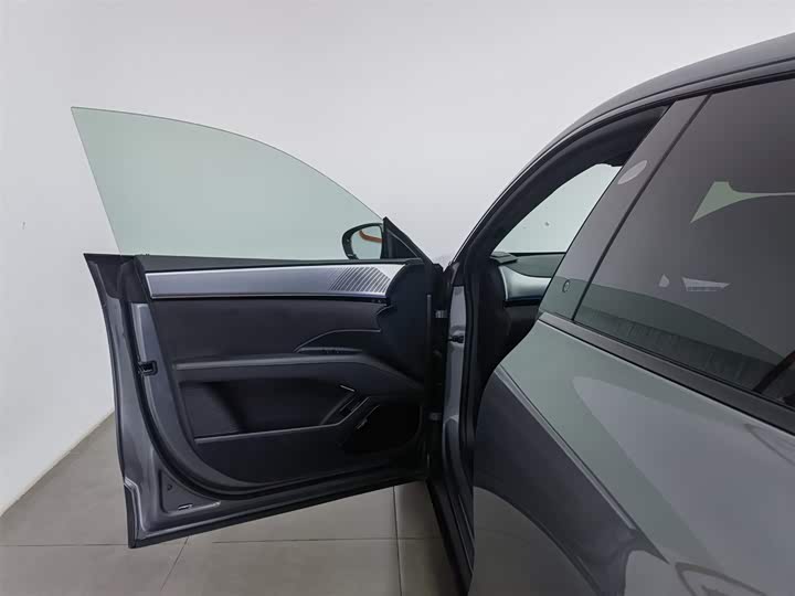 Фото 8 - Geely Jiyue 01