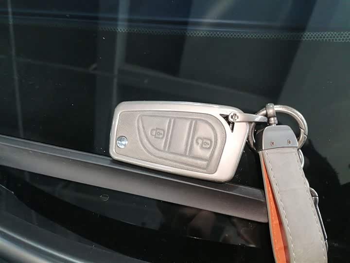 Фото 9 - Toyota Wildlander