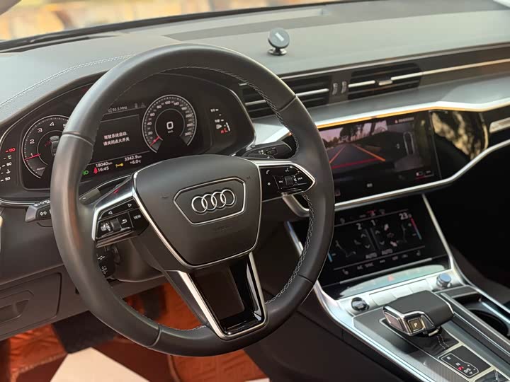 Фото 7 - Audi A7