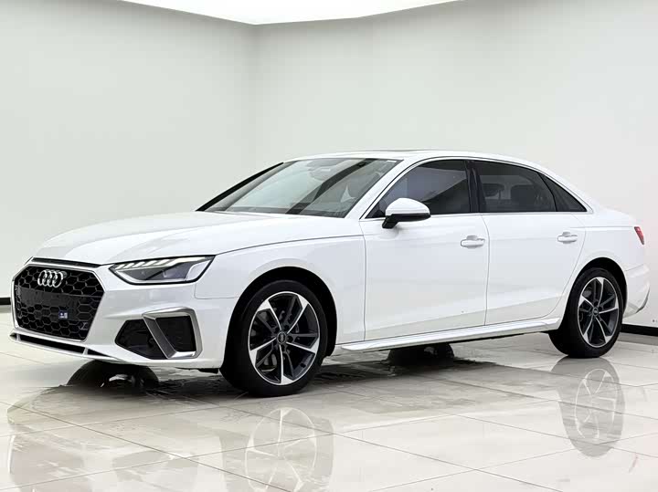 Фото 1 - Audi A4L