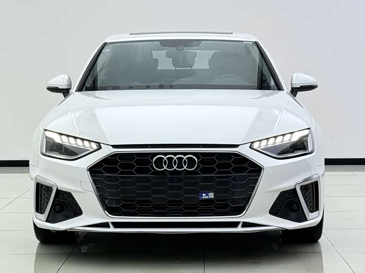 Фото 3 - Audi A4L