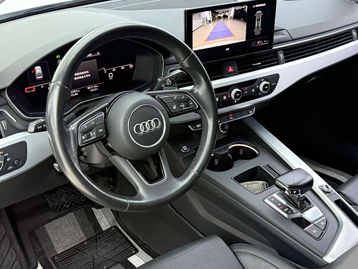 Фото 4 - Audi A4L