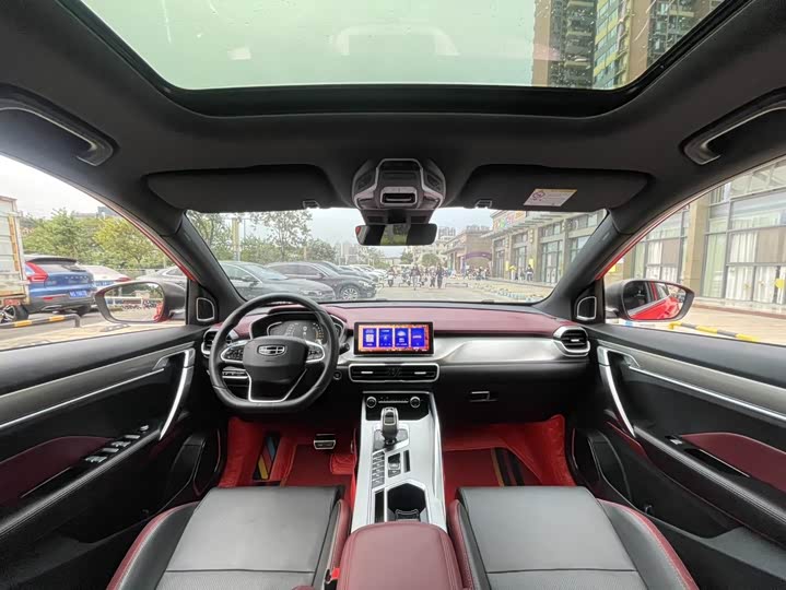 Фото 9 - Geely Coolray