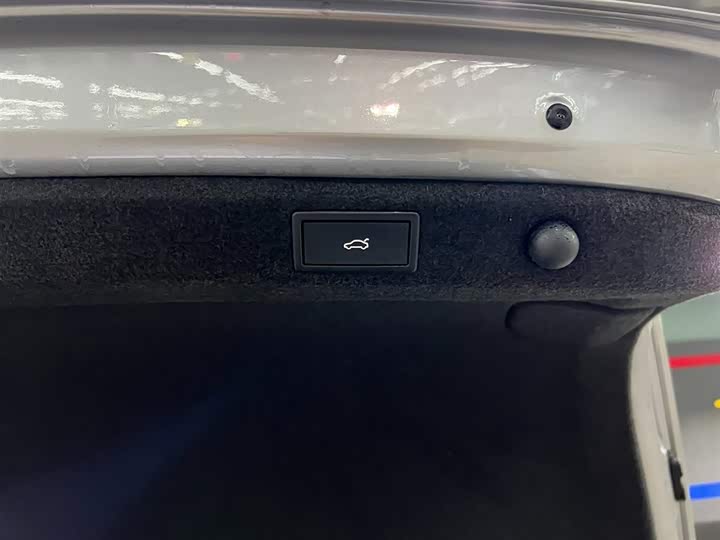 Фото 8 - Skoda Superb