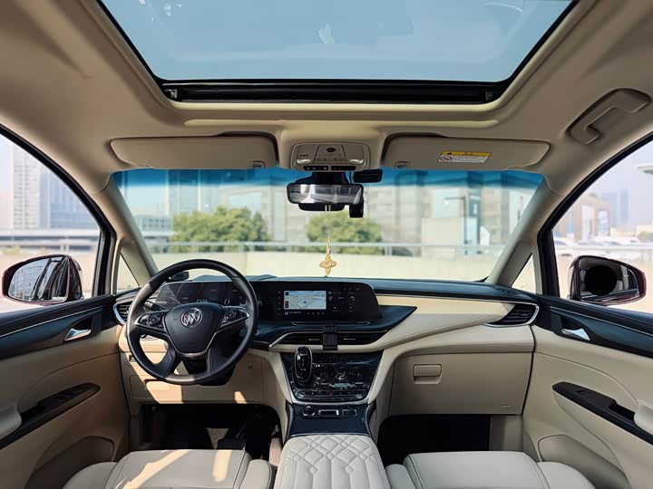 Фото 9 - Buick GL8 ES