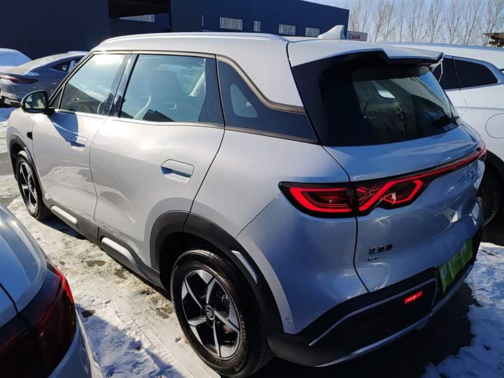 Фото 5 - BYD Yuan Up