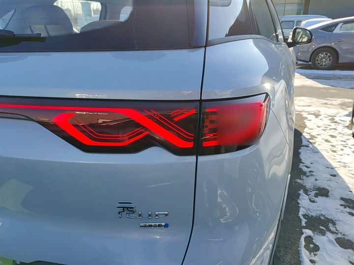 Фото 8 - BYD Yuan Up