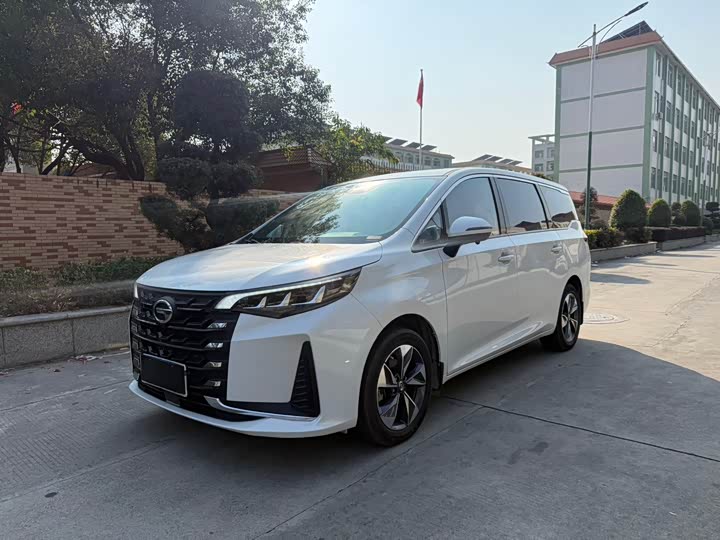 Фото 1 - GAC Trumpchi M6