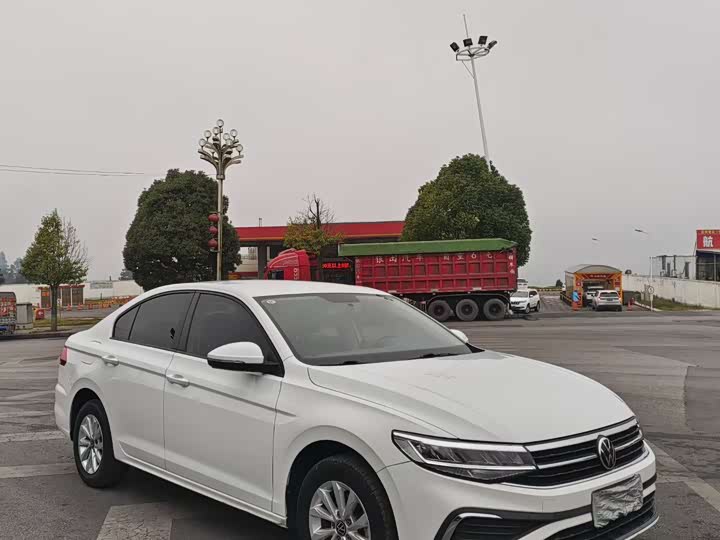 Фото 2 - Volkswagen Bora