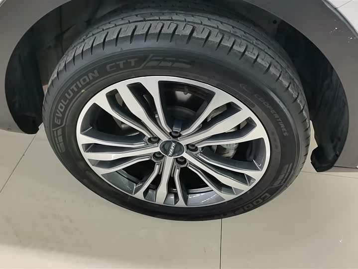 Фото 6 - Haval F7