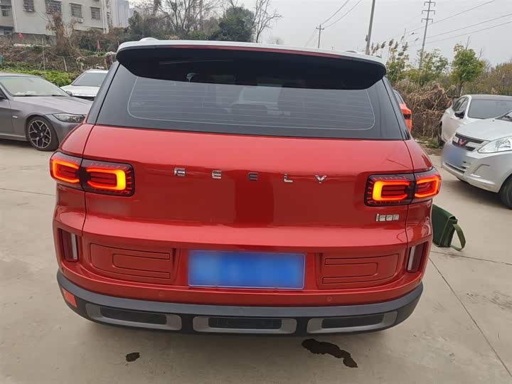 Фото 6 - Geely Icon