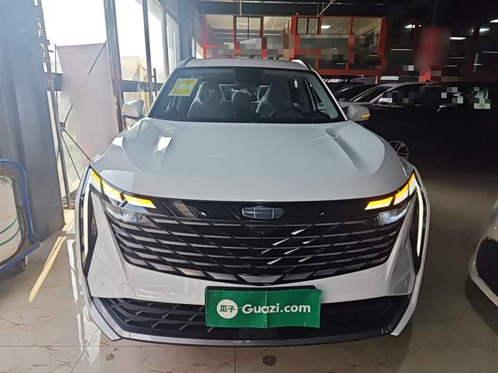 Фото 3 - Geely Atlas L