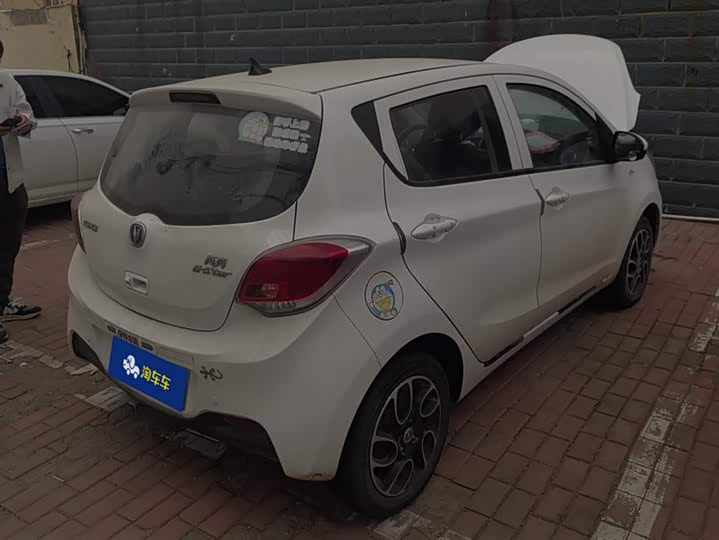 Фото 3 - Changan BenBen E-Star