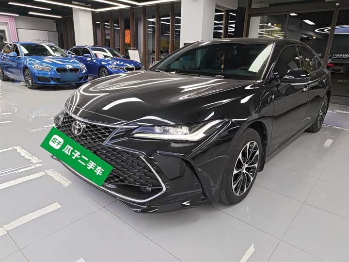 Фото 2 - Toyota Avalon