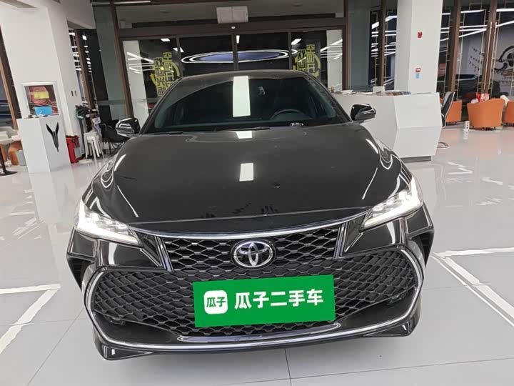 Фото 3 - Toyota Avalon