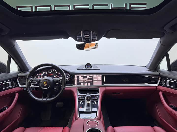 Фото 4 - Porsche Panamera