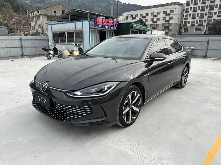 Фото 1 - Volkswagen Lamando L