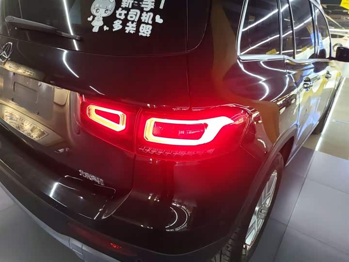 Фото 8 - Mercedes-Benz GLB-Class