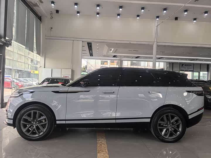 Фото 7 - Land Rover Range Rover Velar