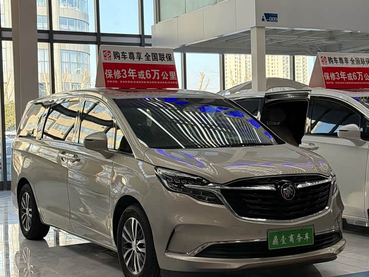 Фото 3 - Buick GL8 ES