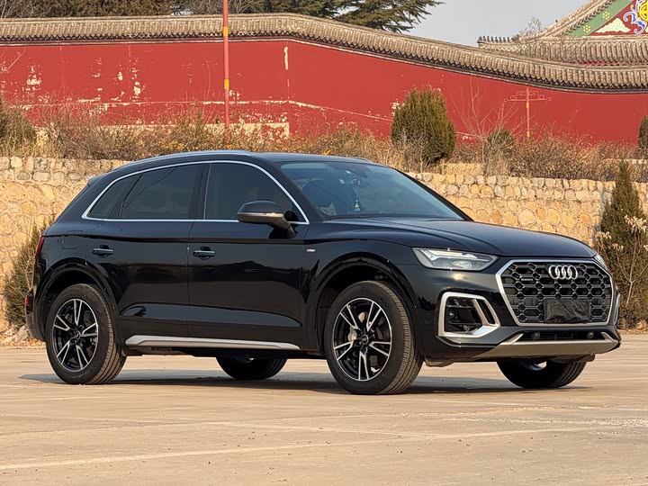 Фото 3 - Audi Q5L