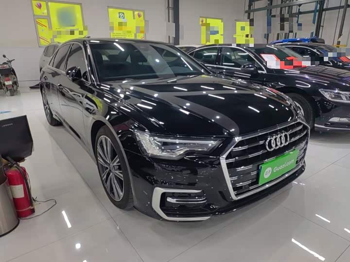 Фото 4 - Audi A6L