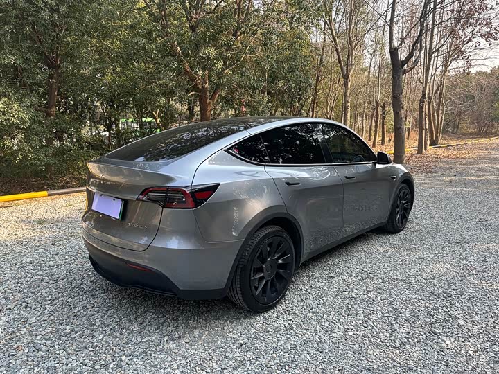 Фото 7 - Tesla Model Y